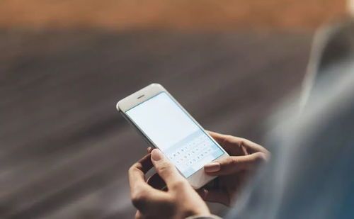 银行理财经理给客户发短信的“闹生活”新玩法 